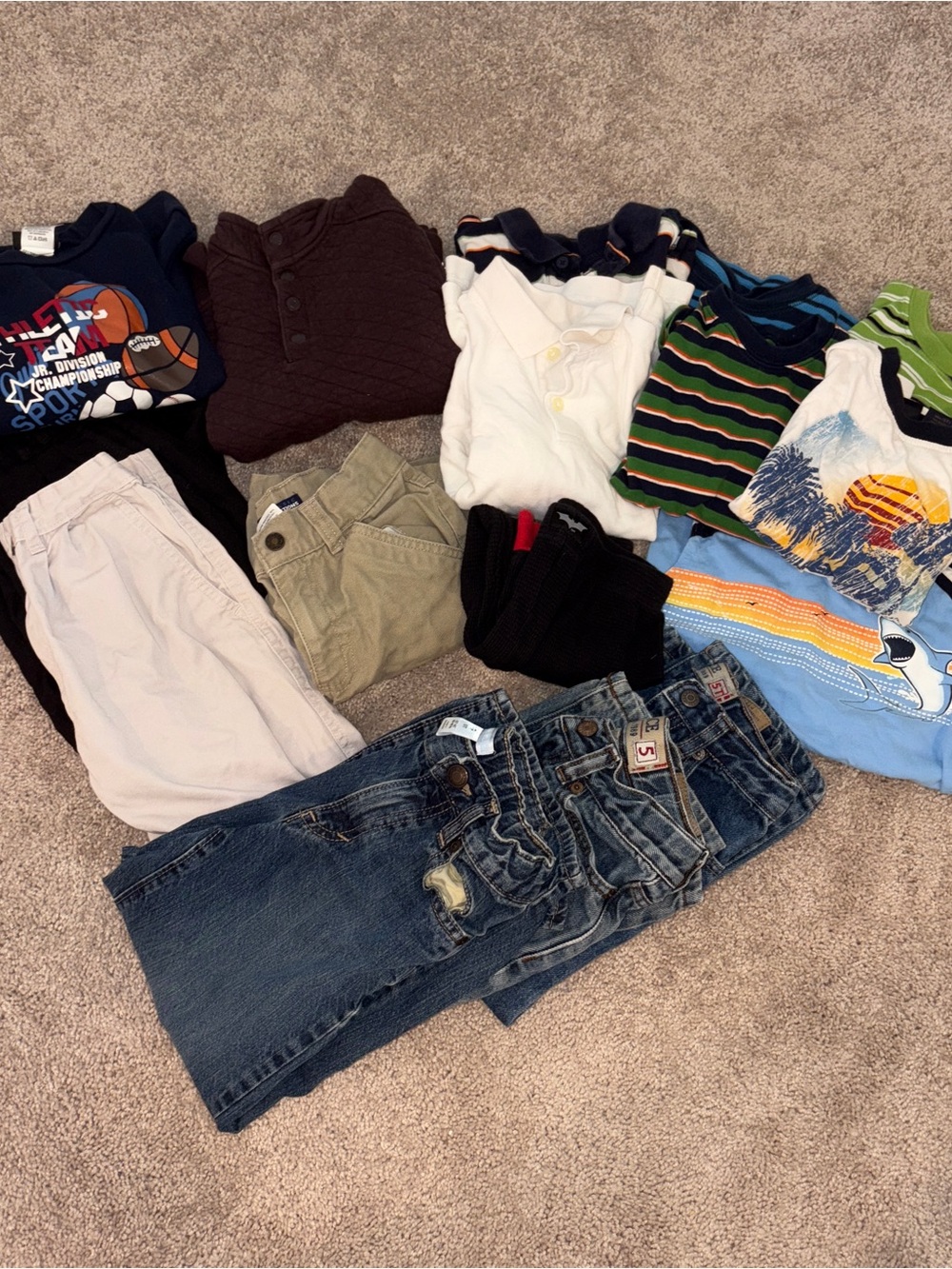 Boy’s Clothing Bundle Size: XS/S (5)